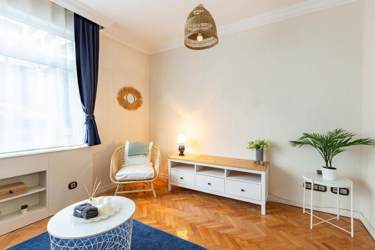 Flat With Excellent Location In Tesvikiye, Sisli Daire İstanbul Dış mekan fotoğraf